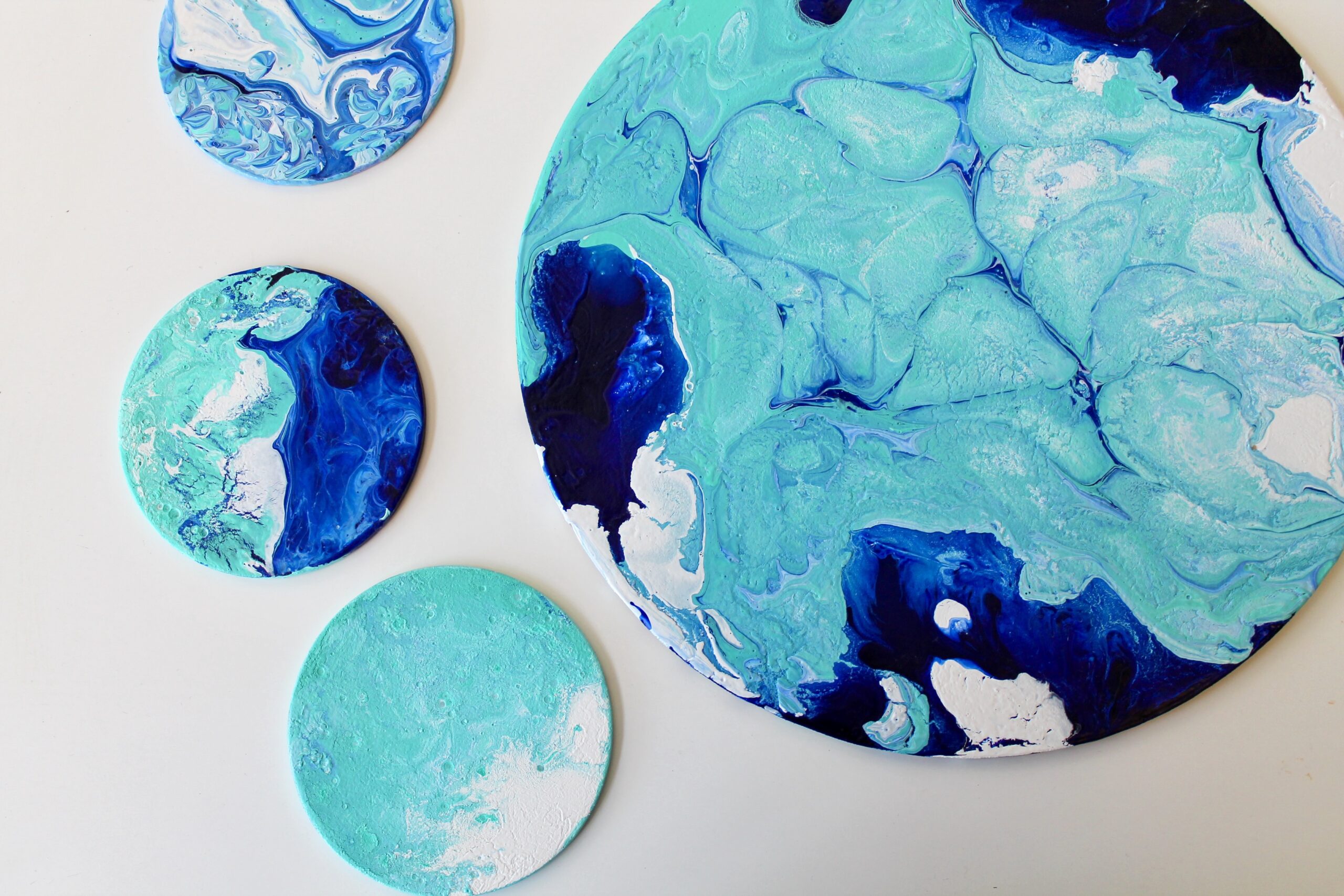Paint Pouring: Family Class